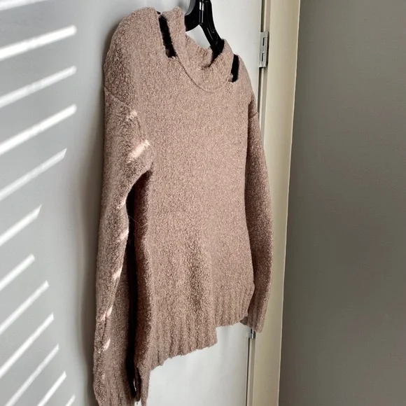 [NWoT] 🌟NEW Anthropologie Cutout Beary Sweater - Picture 14 of 16
